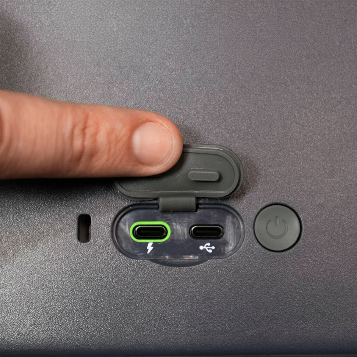 ST MAX Golf Launch Monitor and Simulator — product view 7